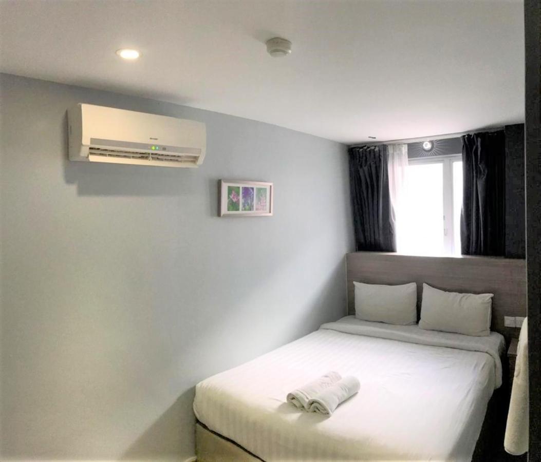 Hotel 99 Pusat Bandar Puchong Exterior foto