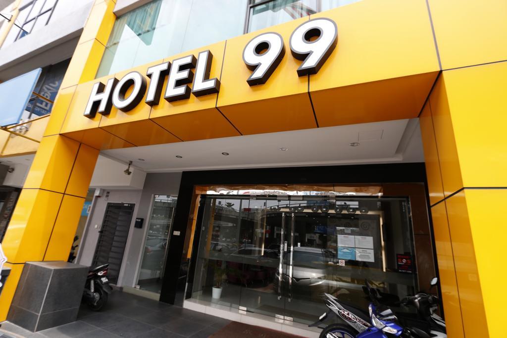 Hotel 99 Pusat Bandar Puchong Exterior foto