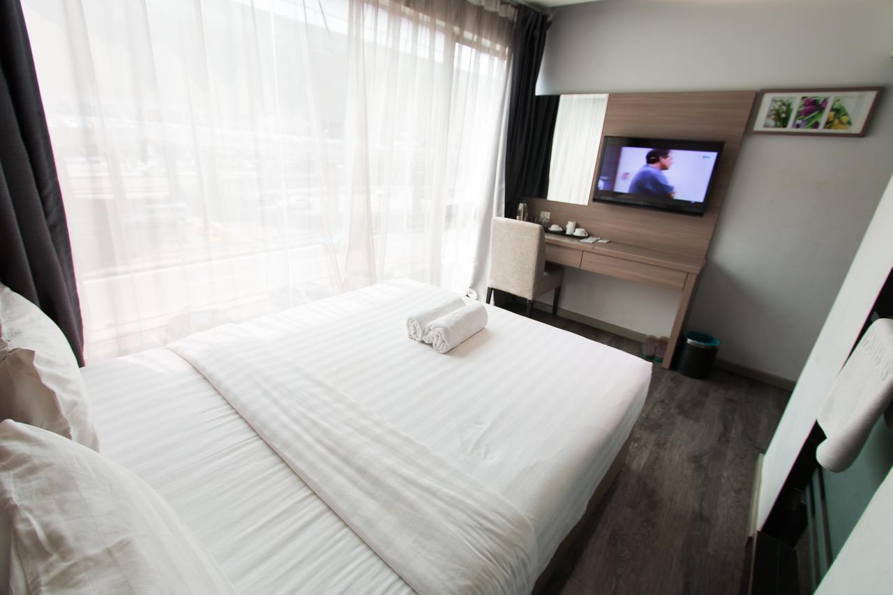 Hotel 99 Pusat Bandar Puchong Exterior foto