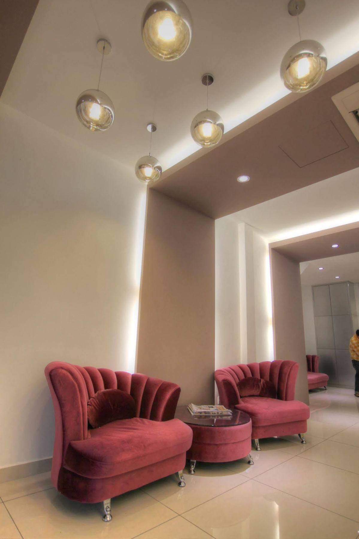 Hotel 99 Pusat Bandar Puchong Exterior foto