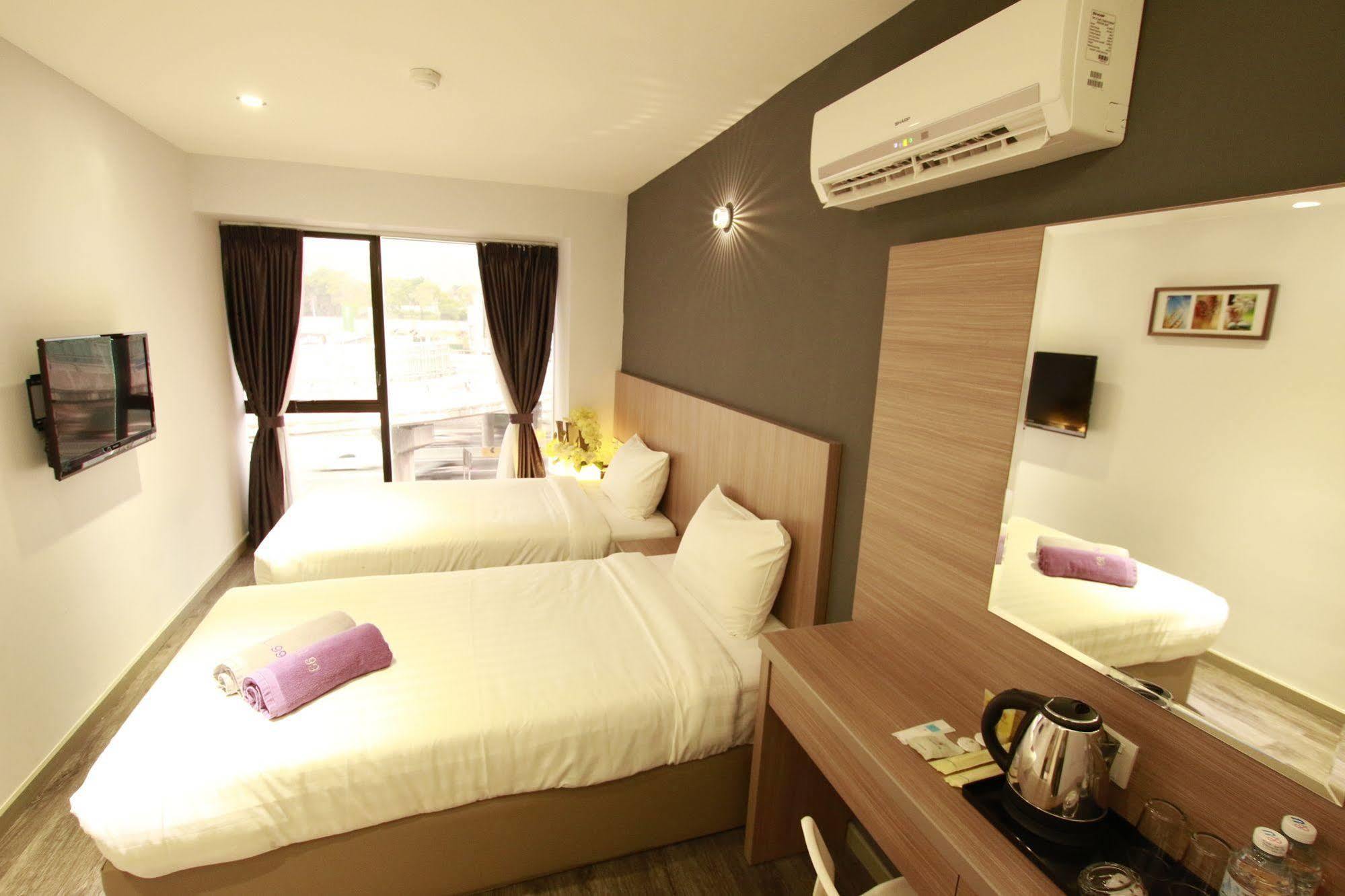 Hotel 99 Pusat Bandar Puchong Exterior foto