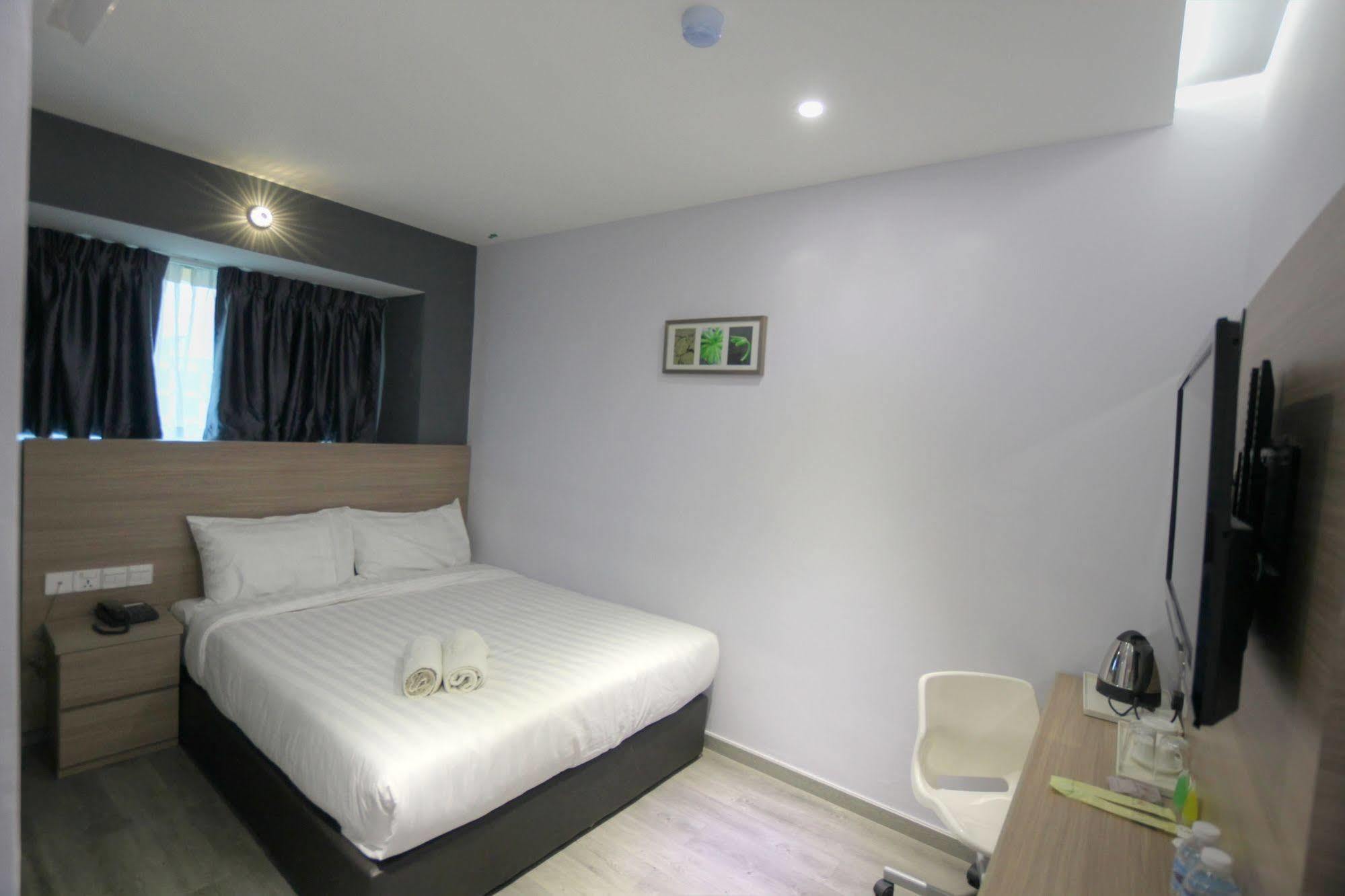 Hotel 99 Pusat Bandar Puchong Exterior foto