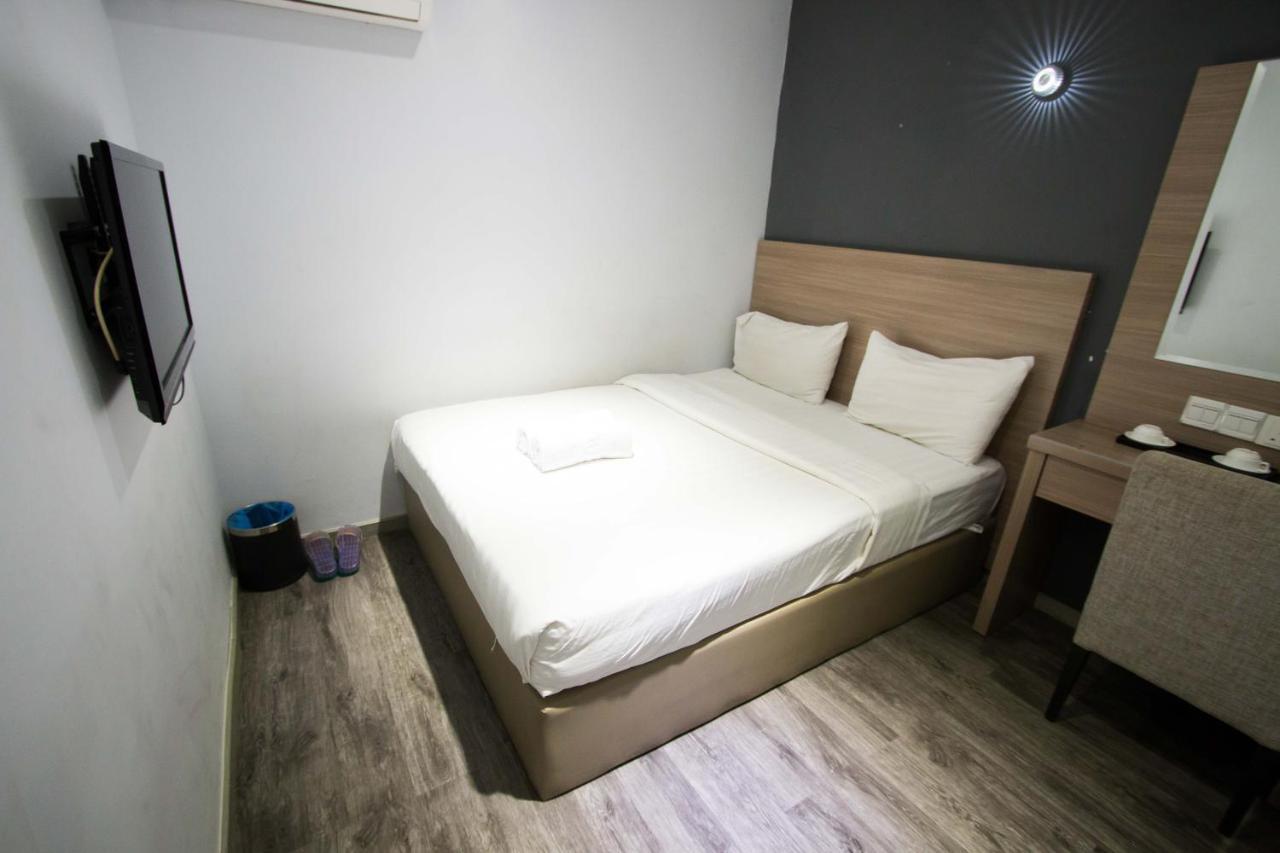 Hotel 99 Pusat Bandar Puchong Exterior foto