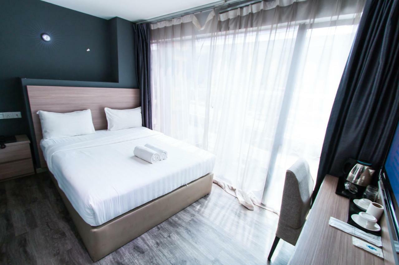 Hotel 99 Pusat Bandar Puchong Exterior foto